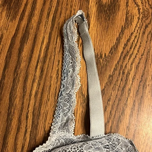Delicate lacey blue bralette, 32FF